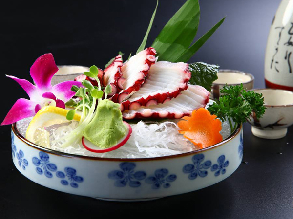 Sashimi Bạch Tuộc Nhật